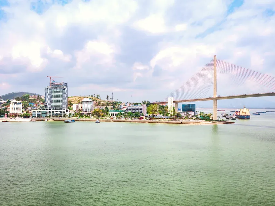 Vịnh Hạ Long 6 tiếng